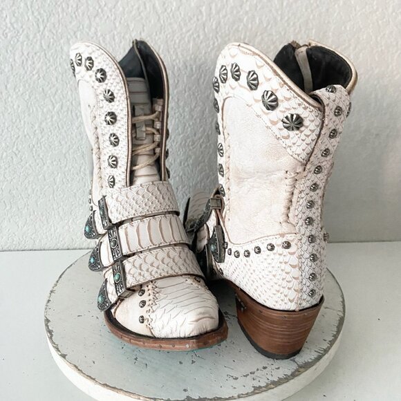 Lane SHOWDOWN Womens White Cowboy Boots 8 Short Western Cowgirl Lace-up Bootie - Picture 10 of 10